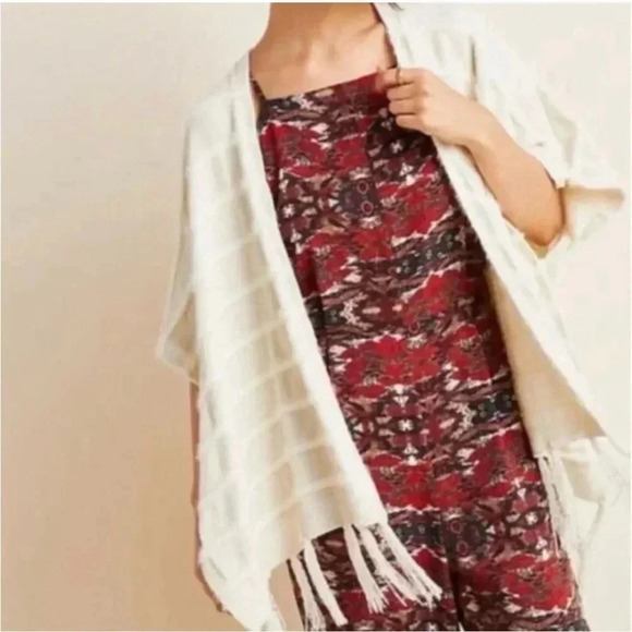 Anthropologie Akemi + Kin One Size Chenille Knit Open Front Pomcho in Ivory - Picture 1 of 7